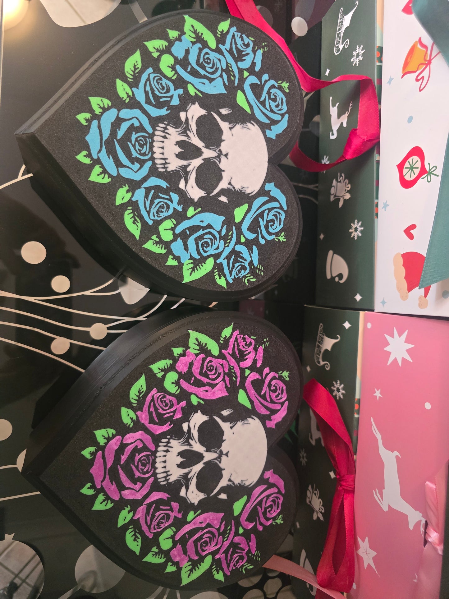 Skull/rose trinket box